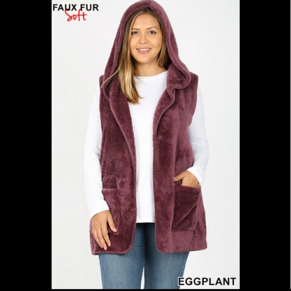 Plus Size Faux Fur Hooded Vest - Picture 5 of 5
